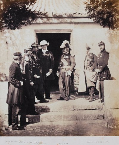 1855年のクリミア戦争に関する52枚の写真のアルバムから、本社のグループ 作： Roger Fenton