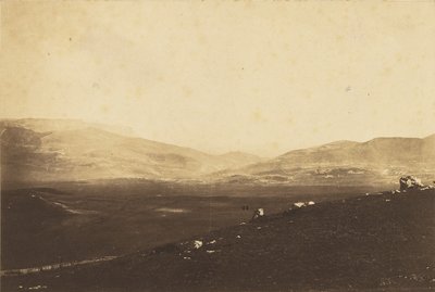 バラクラヴァ平原V. 作： Roger Fenton