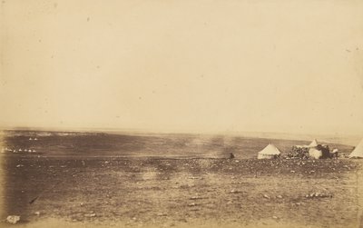 セバストーポルの高原 VIII. 作： Roger Fenton