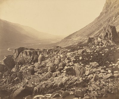 グリン・フランコンの頭の岩。 作： Roger Fenton