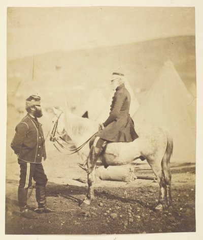 Sir Jas.ヨーク・スカーレット将軍（1799-1880）、バラクラヴァで重旅団を率いた（左）、エドワード・ウォーム・ロウ将軍（1820-1880）（右）、クリミアで撮影。 作： Roger Fenton