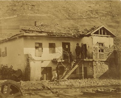旧郵便局、バラクラヴァ。 作： Roger Fenton