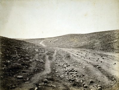 死の影の谷、クリミア 作： Roger Fenton