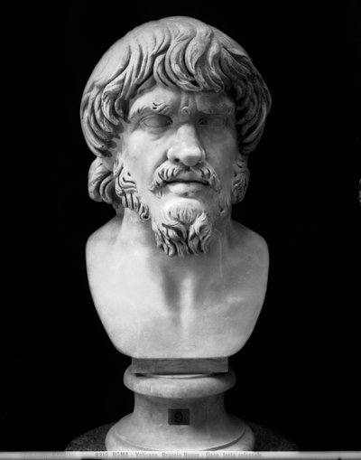 囚人デイスの胸像（大理石 作： Roman