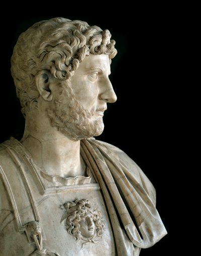 皇帝ハドリアヌスの胸像（大理石彫刻、2世紀 作： Roman