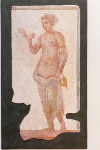 箱を持つ少女、Pallavicini Rospigliosi コレクション、西暦 200 年頃、inv 103420 (新鮮) 作： Roman