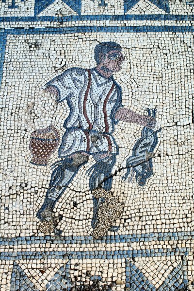 ローマ庭園のハンター（モザイク） 作： Roman