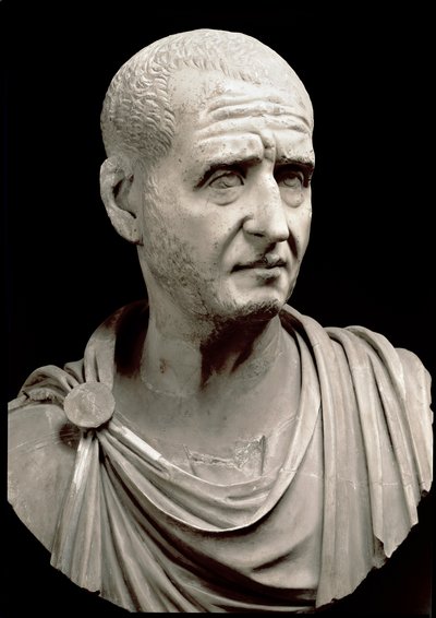 トラヤヌス・デキウス（Trajan Decius）の大理石の胸像（西暦200～251年） - ローマ、カピトリーニ美術館 - トラヤヌス・デキウス皇帝の胸像（西暦201～251年） - 大理石の彫刻 - ローマ、カピトリーニ美術館 作： Roman