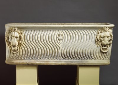 大理石の縞模様の石棺、西暦220年（大理石） 作： Roman