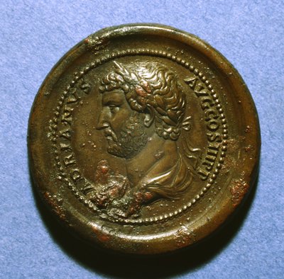 ハドリアヌスの円形浮彫り、117-38金 作： Roman