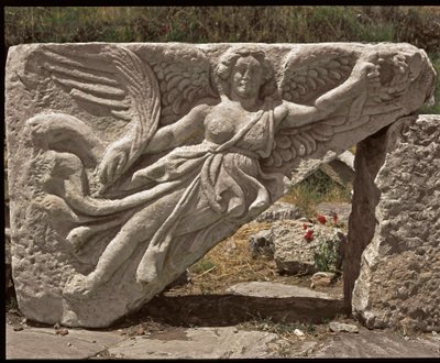 ナイキ2世紀の低浮き彫りの翼 作： Roman