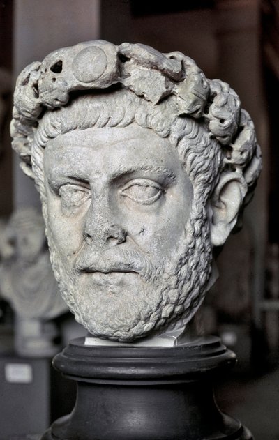 ローマン・アート284年から305年までローマ皇帝を務めたディオクレティアヌス（Gaius Aurelius Valerius Diocletianus, 245-316）の胸像。大理石彫刻。イスタンブール、考古学博物館。 作： Roman