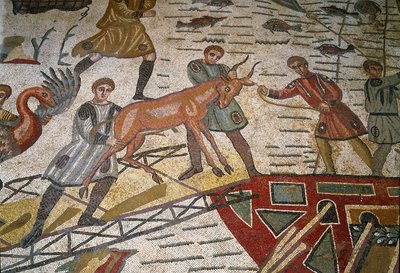 ローマ美術：モザイク「主な狩猟部分」の詳細 ガゼルが船に積まれている。紀元315年〜350年アルメリーナ広場、ヴィラ・ロマーナ・デル・カサーレ 作： Roman