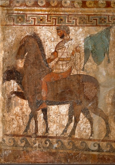 サムナイトの騎兵。紀元前4世紀、イタリアのパエストゥム遺跡から出土した墓画。フレスコ画。ナポリ国立考古学博物館。 作： Roman