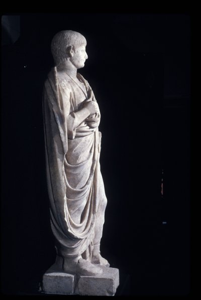 若いネロのトガテ像、c.50AD（大理石） 作： Roman