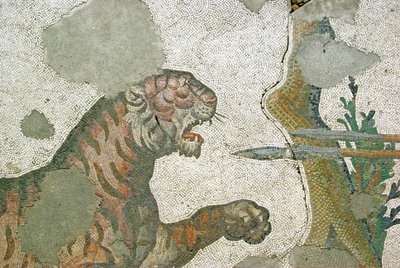 不明な画像 作： Roman