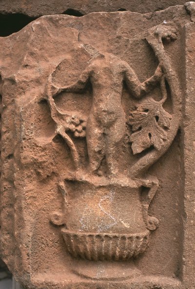 彫刻が施された建築の断片、セルティウスマーケット、帝国時代（紀元前27年-395年）（267025も参照） 作： Roman Imperial Period