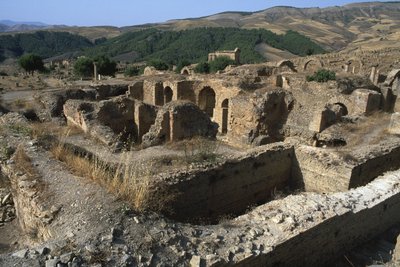 お風呂の概観、帝国時代（紀元前27年-紀元前395年） 作： Roman Imperial Period