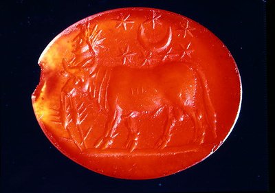アピス、紀元後2～4世紀（カーネリアン） 作： Roman Roman
