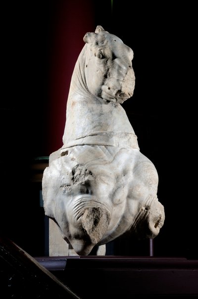 馬のフロント部分（大理石）（371182＆371183も参照 作： Roman Roman