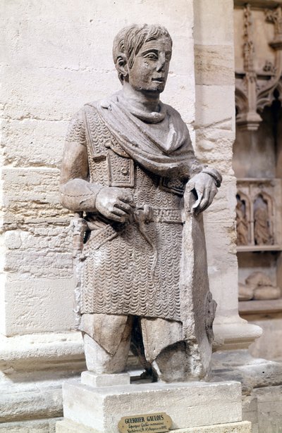 ローマ帝国時代のガリア人戦士（ローマ風の服を着ている）、ラピデール美術館、アヴィニョン 作： Roman Roman