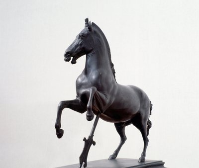 疾走する馬（紀元前4世紀のギリシャの原型を模したブロンズ像 作： Roman Roman