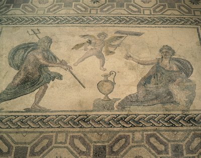 床に描かれた壁画のハイアングル写真（キプロス・パフォス
(写真) 作： Roman Roman