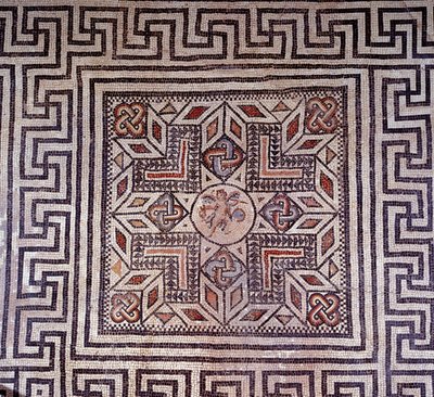 ローマ美術：幾何学的図形のモザイク。ニーム、考古学博物館。 作： Roman Roman