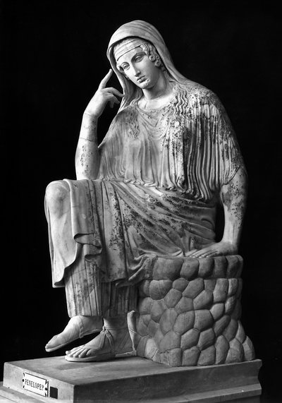 ペネロペの像（大理石 作： Roman Roman