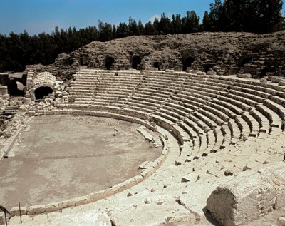 スキュトポリスのローマ劇場の眺め、紀元前2世紀～紀元後4世紀 作： Roman Roman
