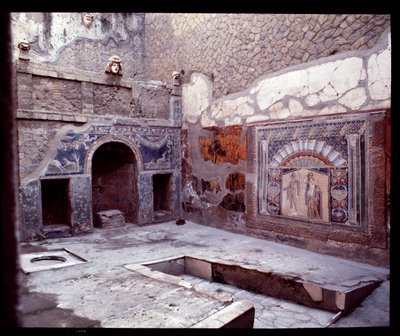 ネットゥーノ・エ・アンフィトリテの家のトリクリニウムの眺め、紀元前5世紀～紀元後1世紀 作： Roman Roman