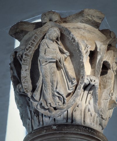 合唱団の首都（彫刻 作： Romanesque
