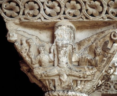 十字架を背負った聖ペテロの資本（彫刻 作： Romanesque