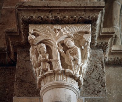 聖マルタンが神聖な木の伐採を命じる（彫刻された資本金 作： Romanesque
