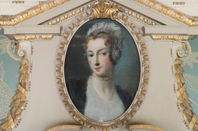 宿屋のメイドさん（パステル画 作： Rosalba Giovanna Carriera