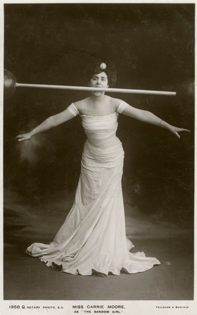 キャリームーア、オーストラリアの女優、c1900年代。 作： Rotary Photo