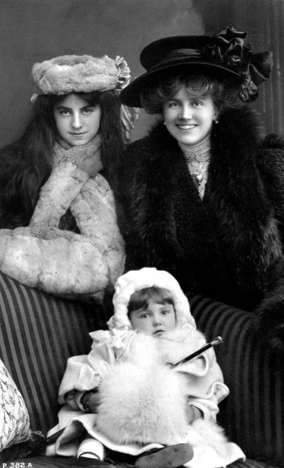 Ellaline Terriss 1872-1971、イギリスの女優、歌手、1908年。 作： Rotary Photo