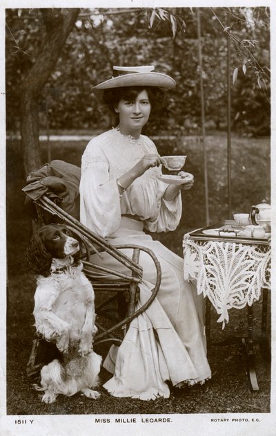 ミリー・レガルド、イギリスの女優、c1906。 作： Rotary Photo