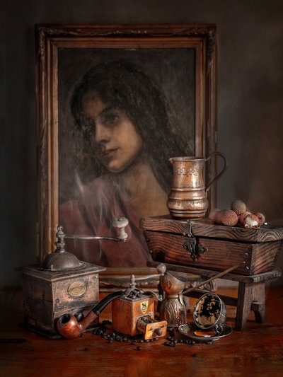  作： 