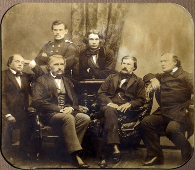 Leon Tolstoi (1828-1910) et Dmitri Grigorovitch (1822-1900) - アシス、Ivan Alexandrovitch Gontcharov (1812-1891)、Ivan Sergeyevich Tourgueniev (Turgenev、Tourguenieff ou Tourgueneff) (1818-1883)、Alexander Vasilievich Drushinin (Druzhinin) ( 1824-1864) 他 作： Russian Photographer