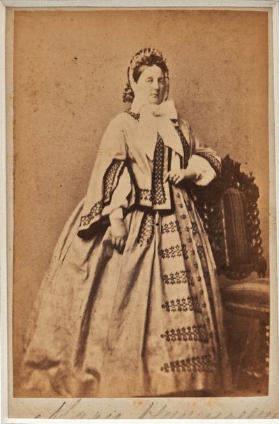 Marie Nikolaievna de Russie (1819-1876) - ロシアの大公マリア・ニコラエヴナ (1819-1876)、ロイヒテンベルク公爵夫人、匿名。 アルブミンの写真 作： Russian Photographer