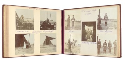 ロシア帝国の家族、写真のアルバムからのページ、c.1897-99（白黒写真）（487673-80も参照） 作： Russian Photographer