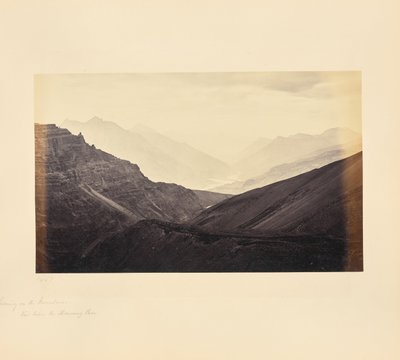 山の夕暮れ、マニルン峠下からの眺め 作： Samuel Bourne