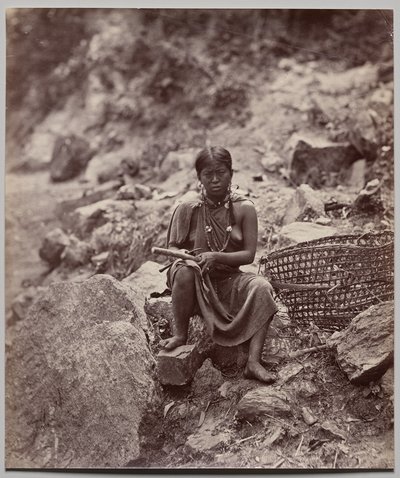 Lepcha Woman (number 1908) 作： Samuel Bourne