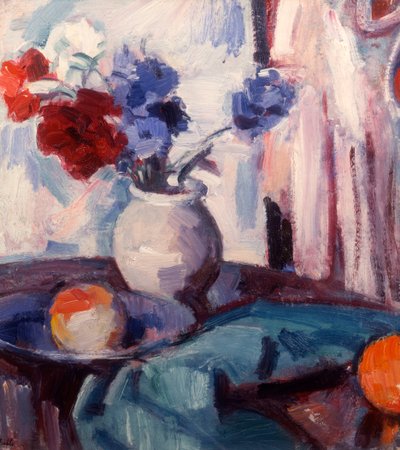 陶器の花瓶の混合カーネーションとヤグルマギク、1931年 作： Samuel John Peploe