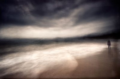 孤独な海岸の夢 作： 
