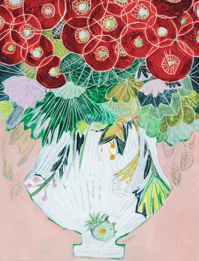 鮮やかな花柄の花瓶 作： Sarah Fitzgerald