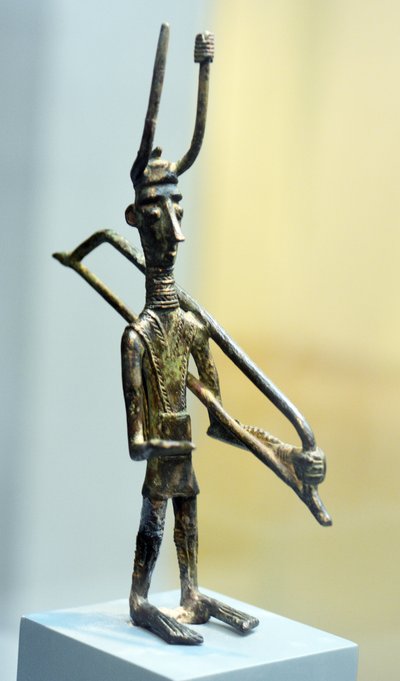 戦士の像、紀元前1800～1200年頃（ブロンズ 作： Sardinia Nuragic Civilization