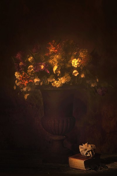  作： 