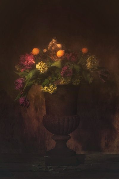  作： 